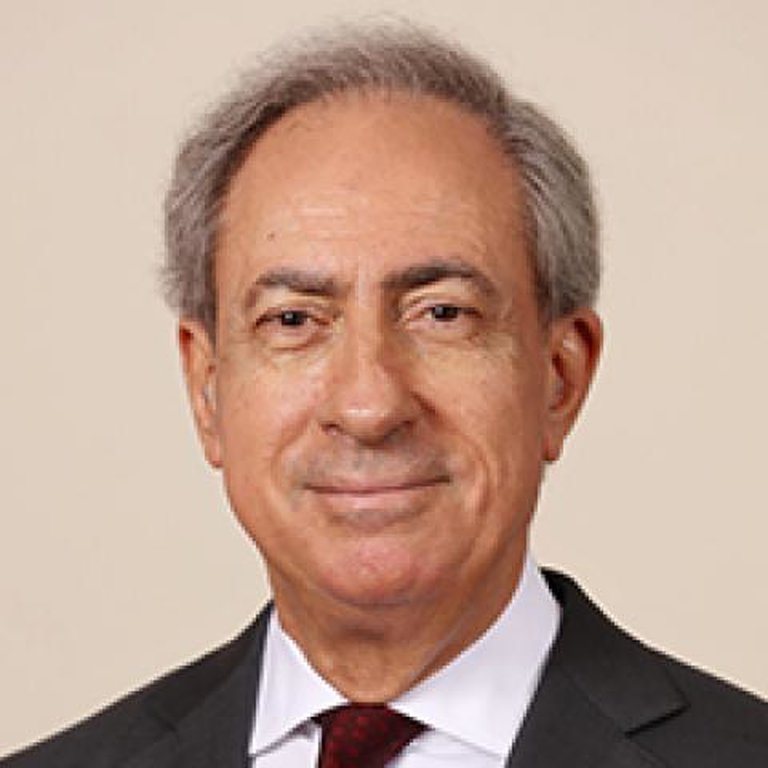 Dawood Nassif博士
