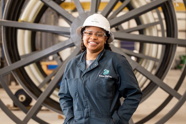 woman in hardhat